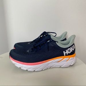 HOKA Clifton Women’s Size 9